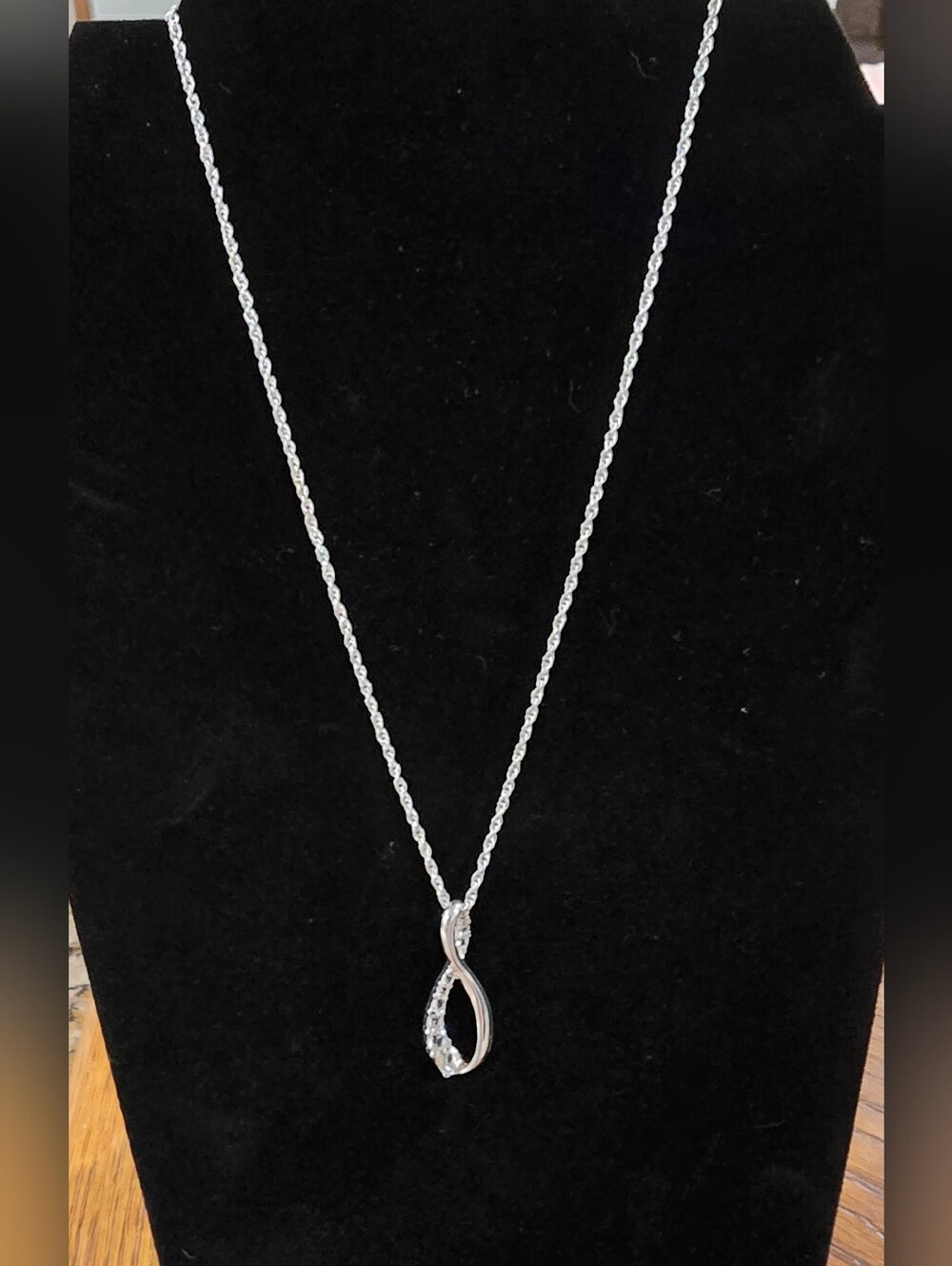 Avon 2008 Silver-tone Infinity Pendant Necklace with Cubic Zirconia
